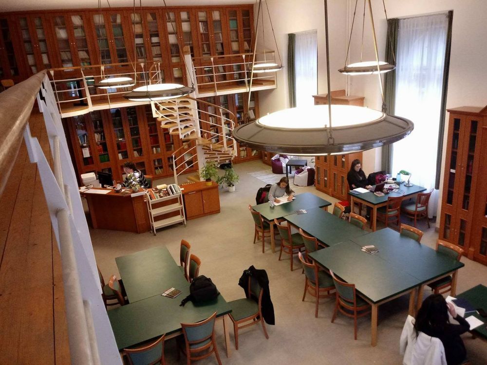 Néprajzi Intézet Könyvtára
