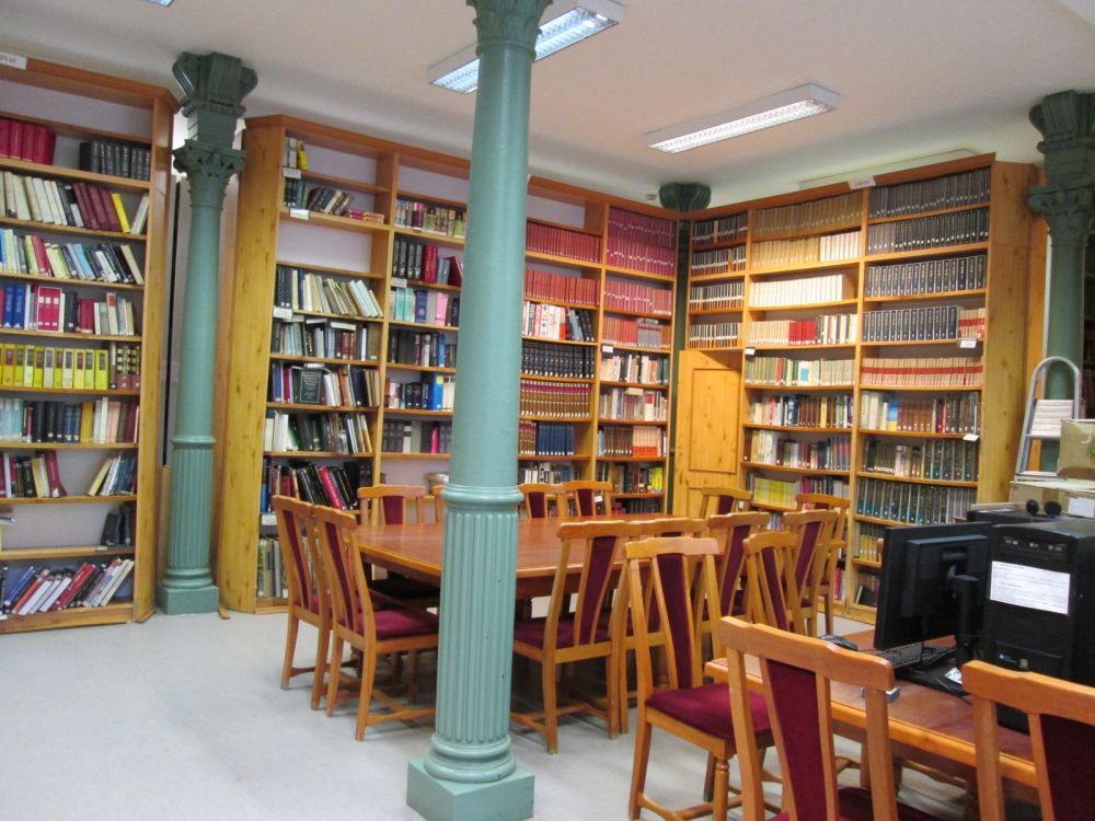Távol-keleti Intézet Könyvtára - olvasóterem